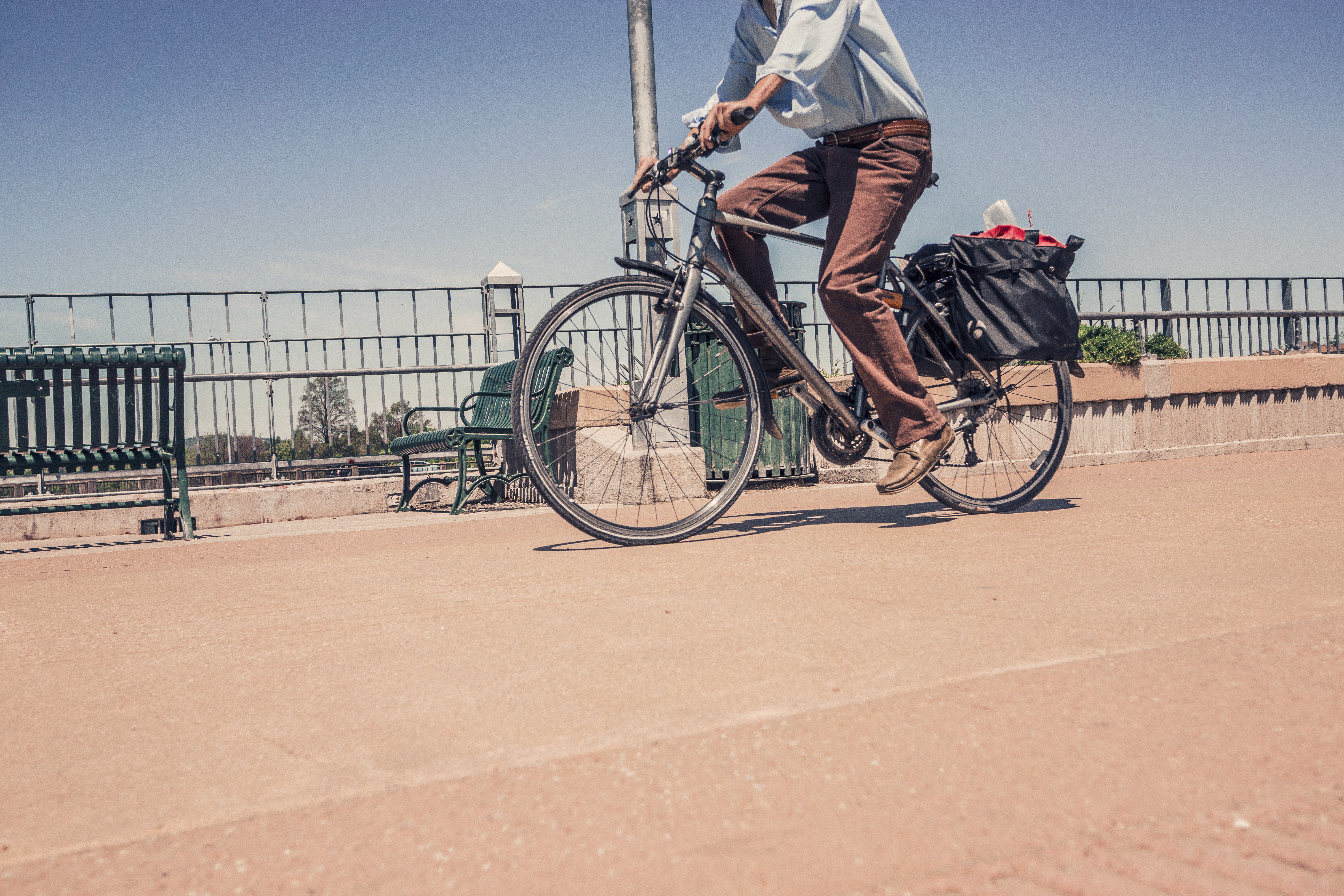 Spostamenti ecologici: bicicletta, treno, bus